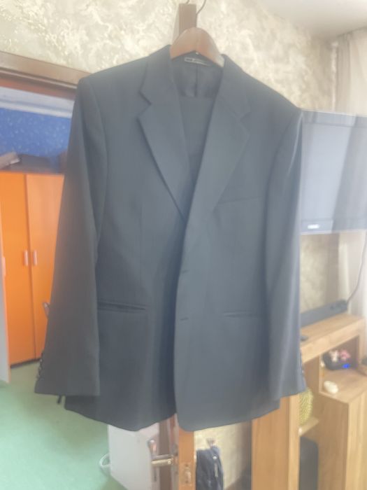Продам костюм мужской