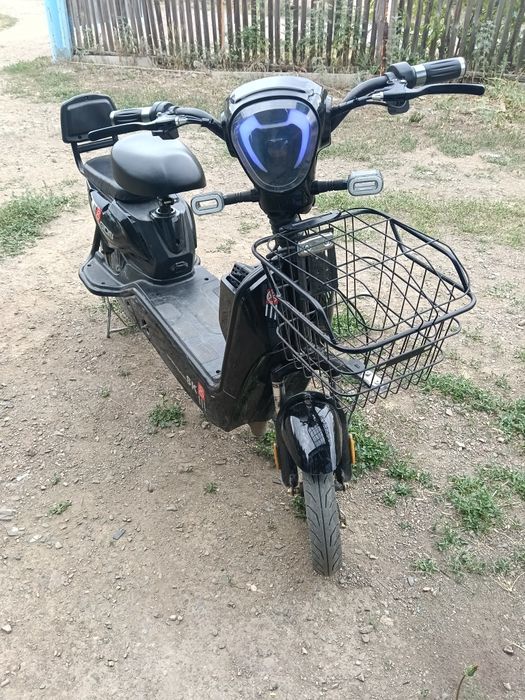 Электроскутер ск8