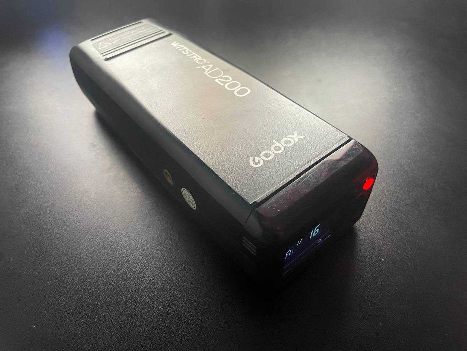 Godox Witstro AD200 TTL Pocket Flash светкавица