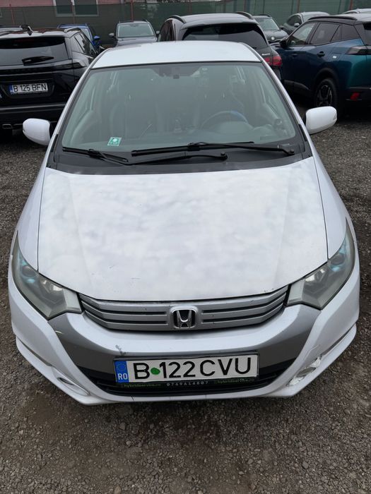 Vând mașină automată hibrid Honda Insight