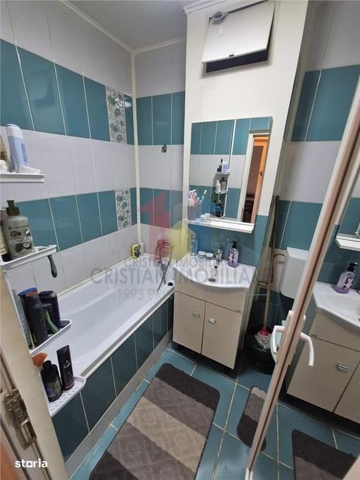 PARTER apartament 1 camera transformat in 2 camere — fotografia 3