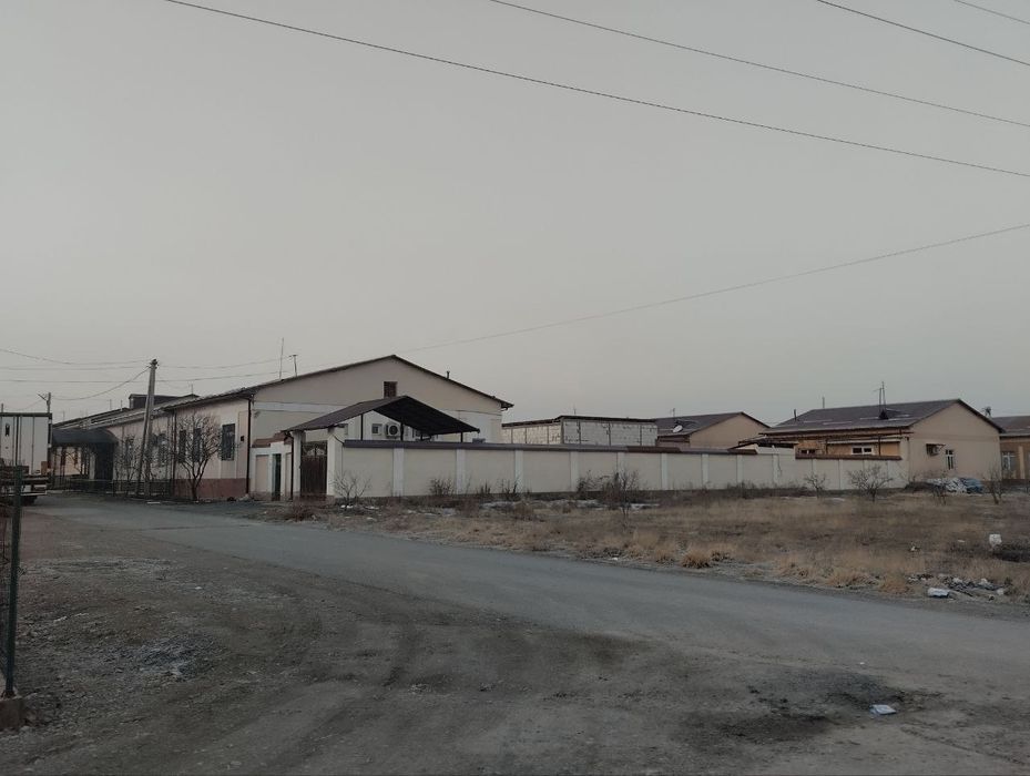 Ховли уй сотилади Фарғонада