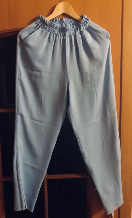 Женские брючные костюмы