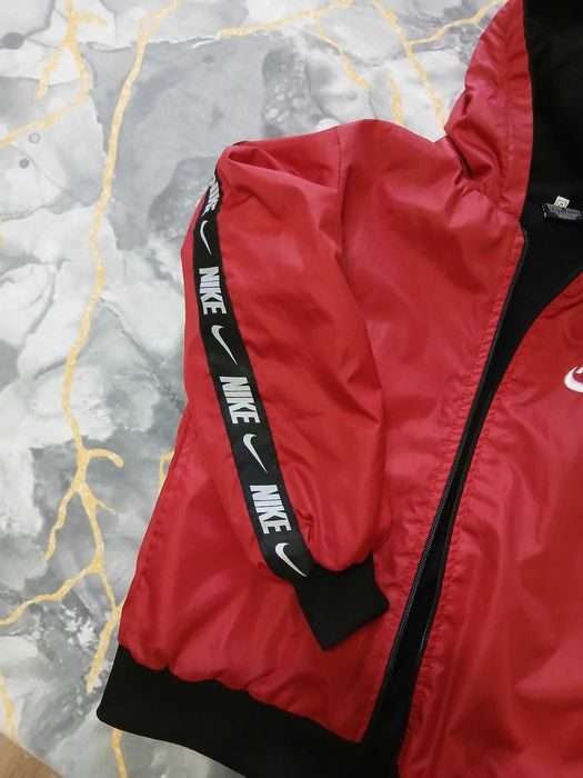 Детско пролетно есенно  яке Nike