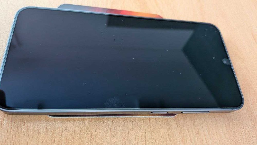 Samsung S24 plus  В гаранция