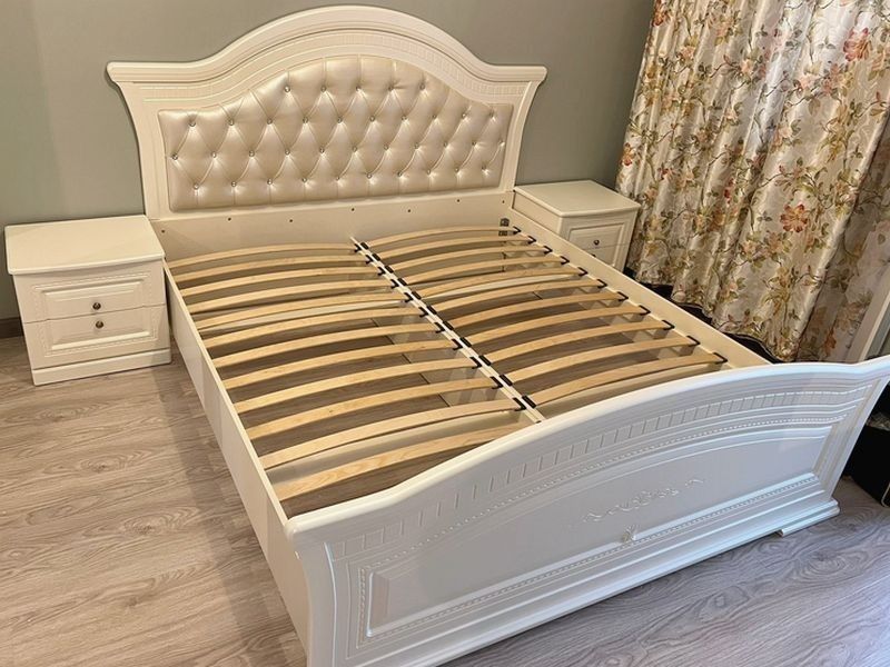 Спальный гарнитур Венера 5д