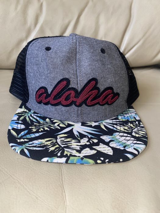 T & C surf designs - шапка