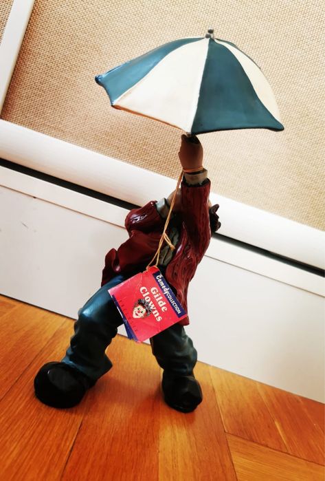 Антикварна керамика статуетка  фигура статуя клуон палячо шут смешник