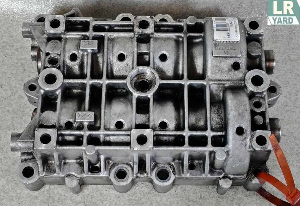 Carcasa cu arbori balansieri 2.2 TD4/SD4 Freelander 2 LR054285