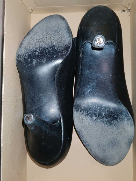 Дамски официални обувки с ток