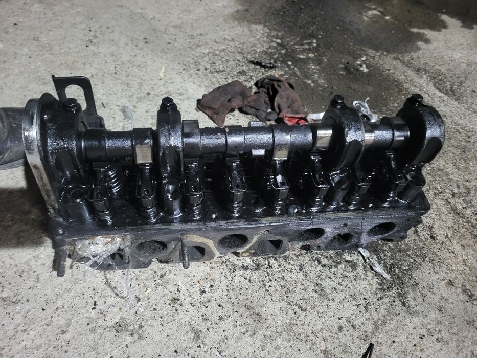 Продам запчасти от нисан сирена С23