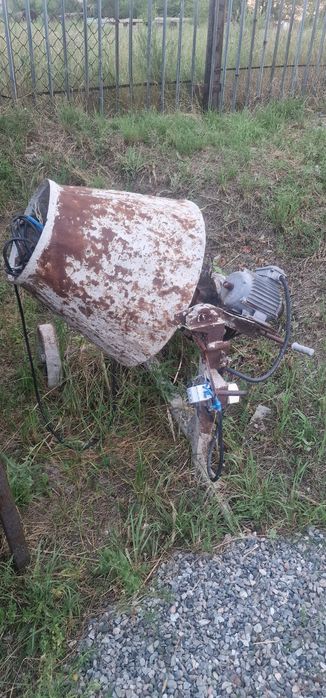 Продам бетономешалку