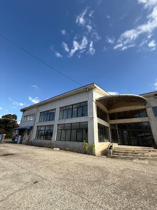 De inchiriat Hala industriala cu spatii de birouri Slobozia Abator