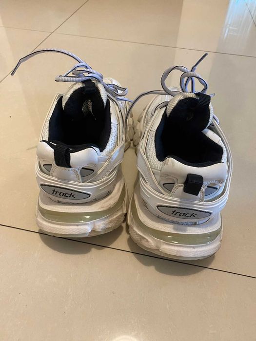 Balenciaga Track Albi , marimea 41 , stare perfecta, purtati 1 data