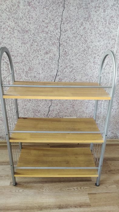 Обувна полка в прихожую