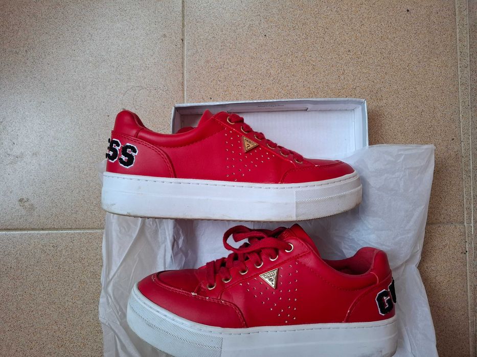 Дамски маратонки кецове Guess 38