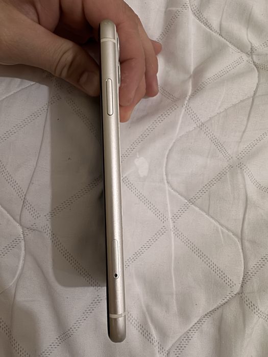 Iphone 11 продам на запчасти