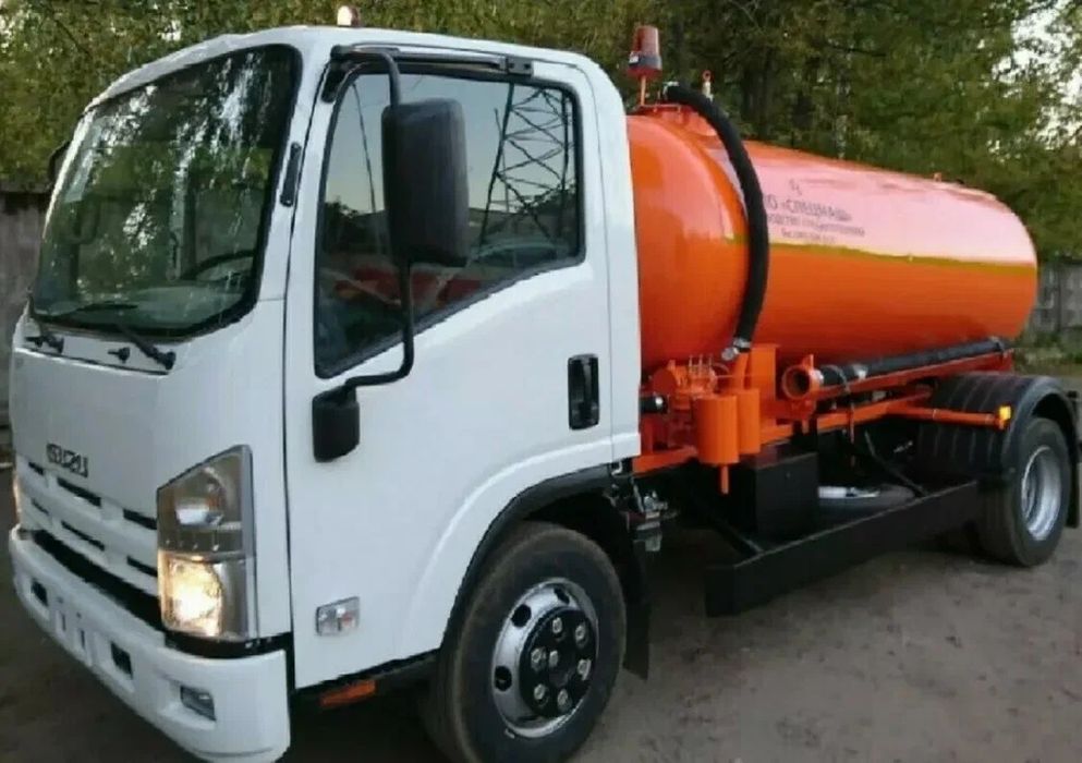 Ол желіде күйеуін сүйіктісінің спермасын жалауға мәжбүрлеген.