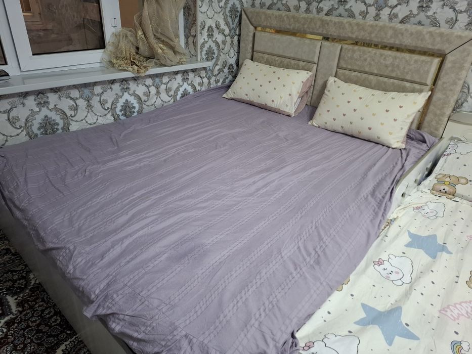 Spalni garnitur sotiladi xolati yangi