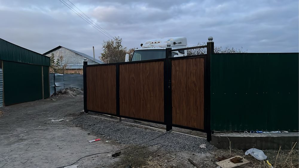 Забор ограждения эвро штакетник