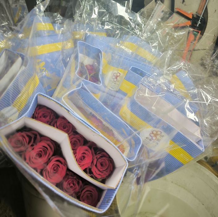 Продам Розы.На 8марта