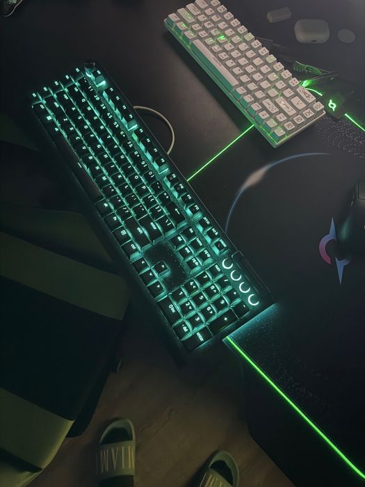 Tastatura mecanica razer blackwidow v4 pro