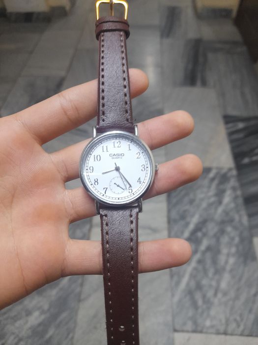 CASIO QUARTZ klassik soat
