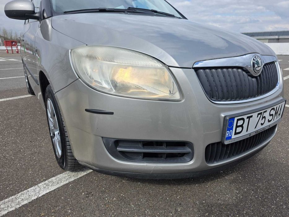 Vând mașină Skoda Fabia