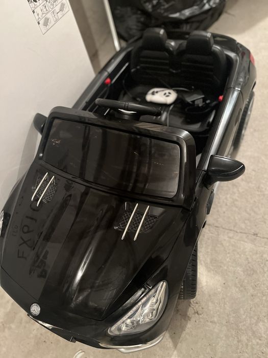 Акумулаторна количка Mercedes AMG