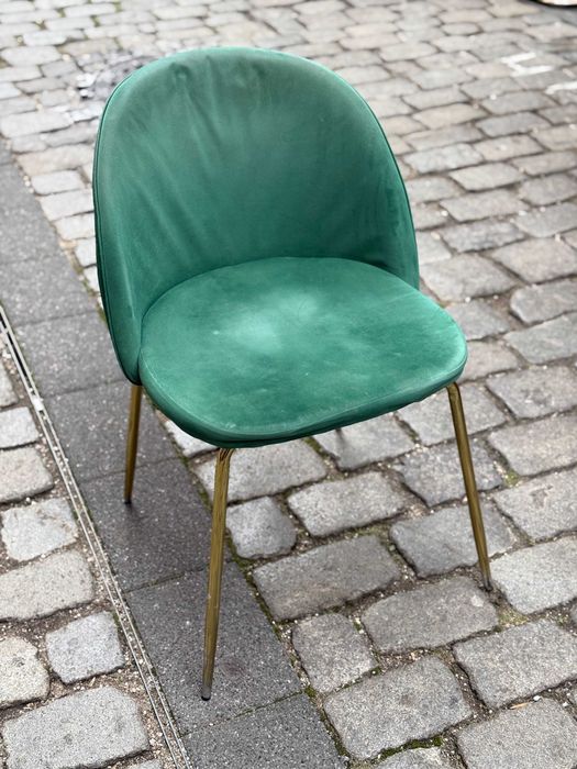 Трапезни столове различни видове