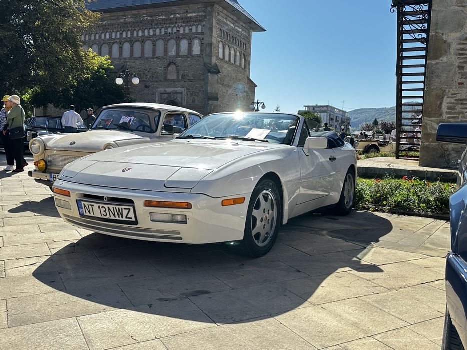 Porsche 944 S2 Cabrio Atestat istoric Reconditionat