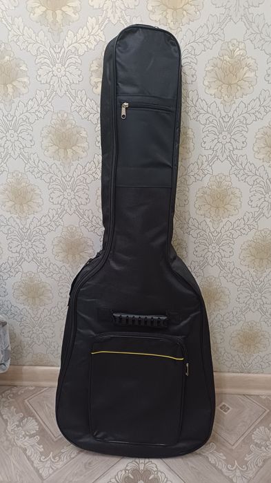 Акустическая гитара