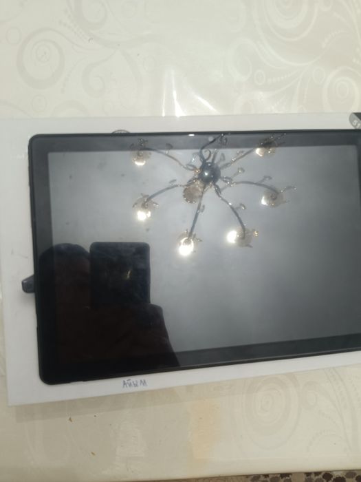 Планшет идеална G2000