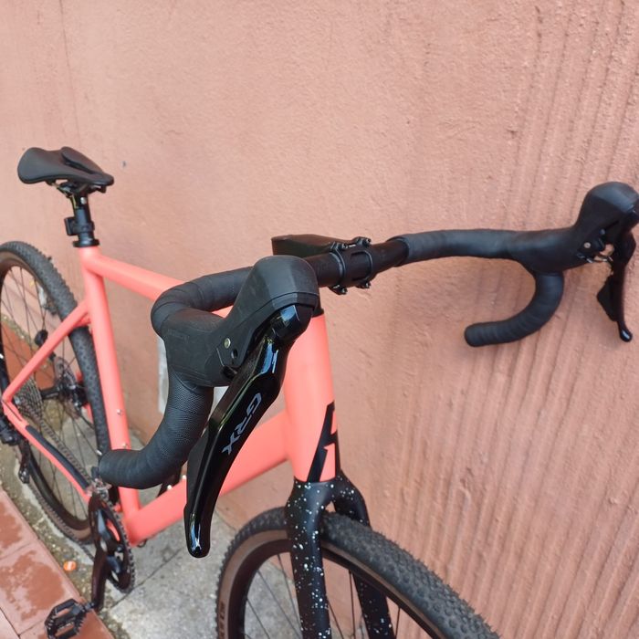 Bicicleta gravel grx 2x10