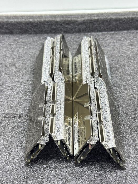 G.SKILL Trident Z royal 32GB