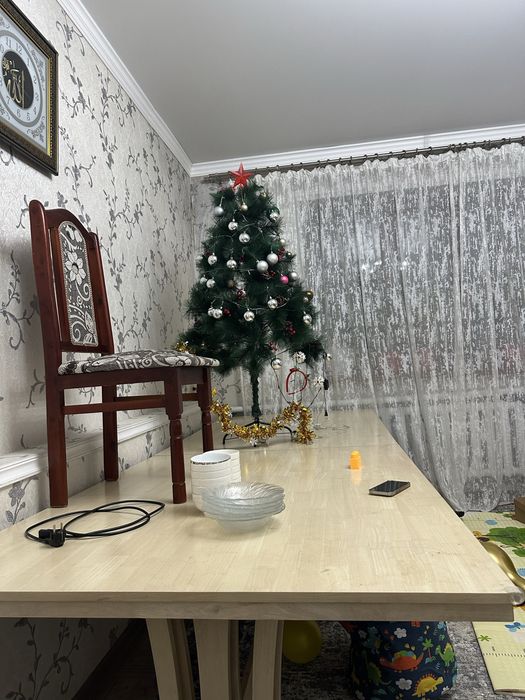 Продам большой стол