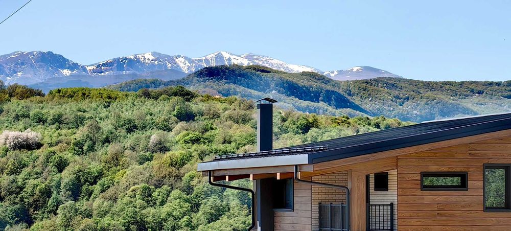 Продава се Къща в Габрово, Център - 726 кв.м за 765 €/кв.м - Снимка #1