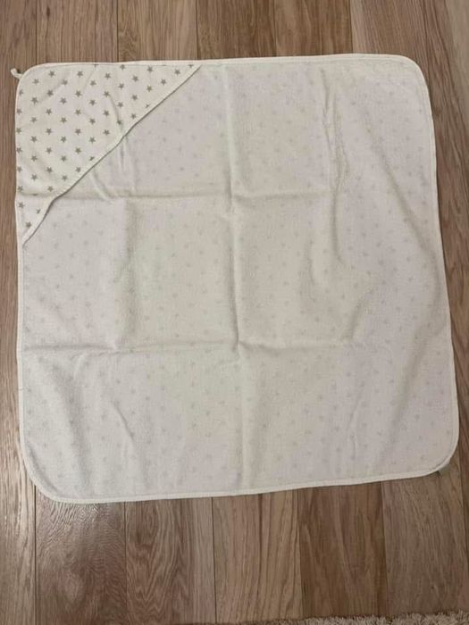 Set 2 prosoape cu capison bebelusi (Zara si English Home)