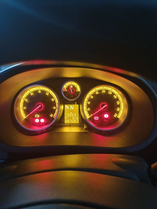 Opel CORSA automat