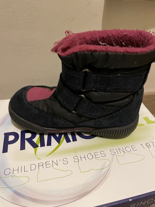 Vand ghetute fetite Primigi