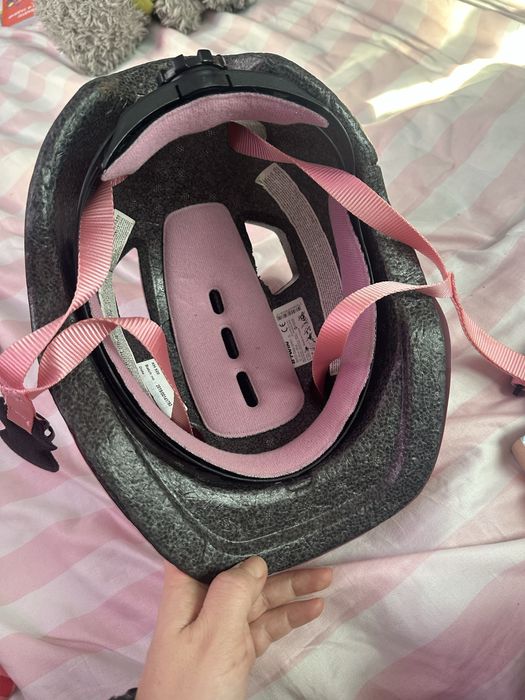 Детска каска Btwin от Декатлон розова