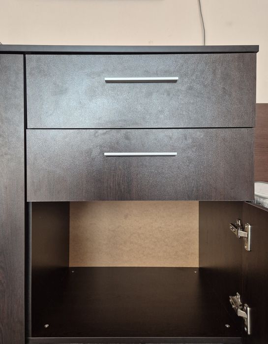 Скрин за съхранение на вещи