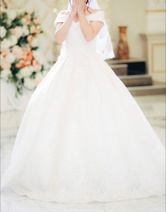 Шикарное свадебное платье