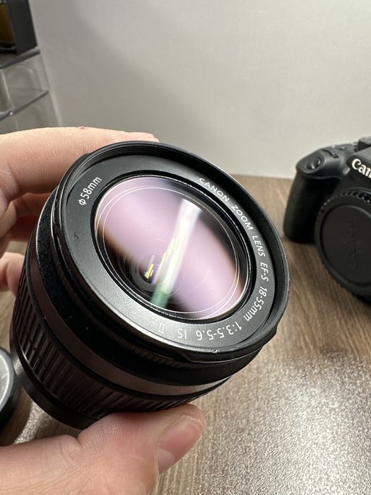 Canon EOS 1200D + EF-S 18-55mm – напълно работещ DSLR