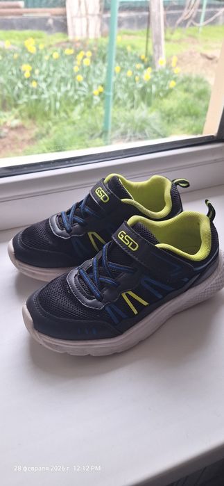 Кроссовки детские 32 размер