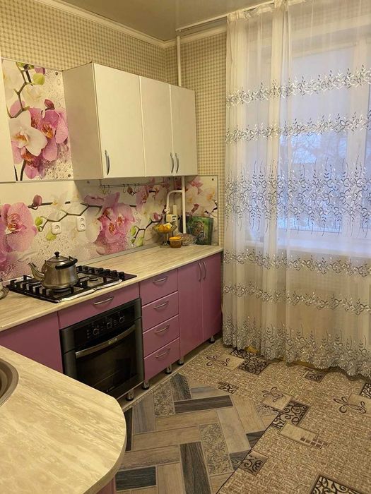 продажа 2х комнатной квартиры в 8 мкрн