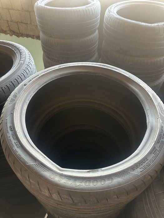 225/40/R18 GoodYear