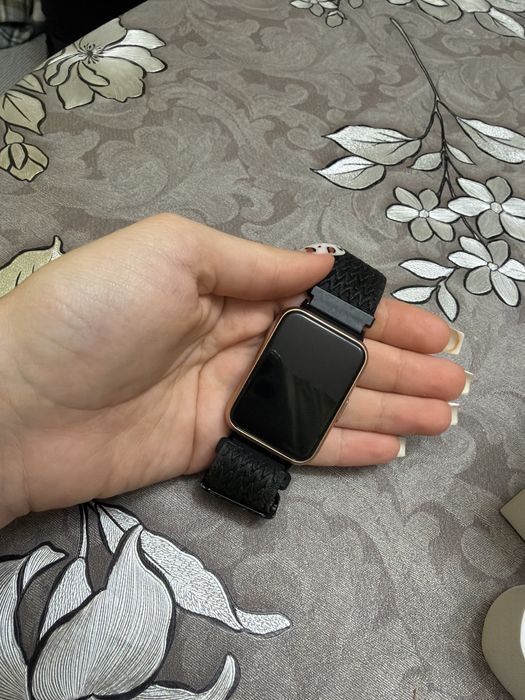 Продавам смарт часовник