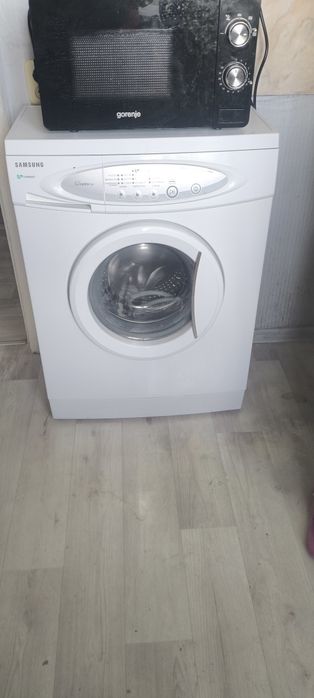 Продам стиральную машину