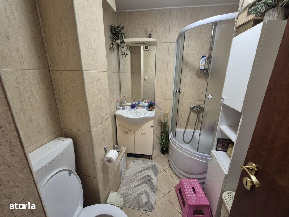 Apartament 2 camere decomandat, Cetate, et.3